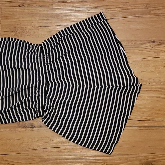 Divided H&M Romper - Picture 3 of 6